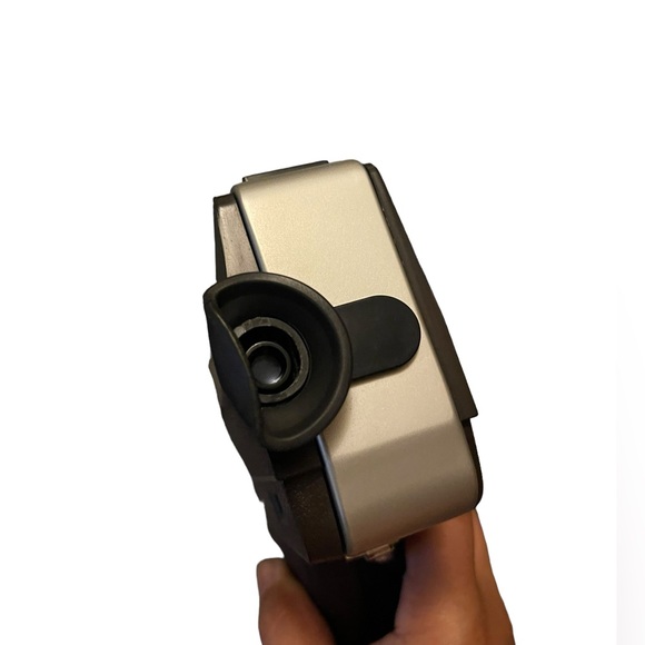 Vintage Bell & Howell 339 Autoload Focus-Matic 8mm Movie Camera + Original Case - Picture 8 of 11